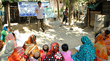 NEW STUDY SHOWS IMPORTANCE OF TRUST AND STRONG COMMUNITIES IN ESCAPING POVERTY