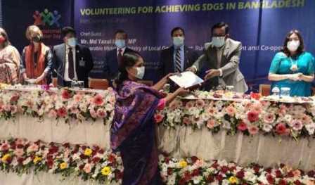 Moyna wins IVD Bangladesh Volunteer Award-2020